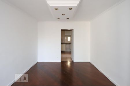 Apartamento para alugar com 98m², 3 quartos e 2 vagas Apartamento para alugar com 98m², 3 quartos e 2 vagasSala