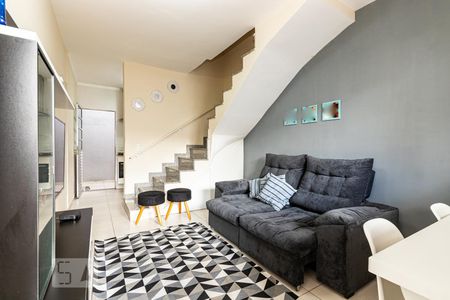 Casa de condomínio à venda com 67m², 2 quartos e 1 vagaSala 