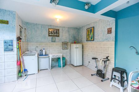 Casa à venda com 200m², 5 quartos e 2 vagas Casa à venda com 200m², 5 quartos e 2 vagasLavanderia