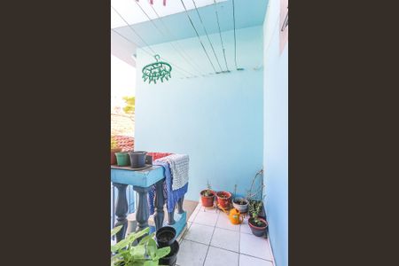 Casa à venda com 200m², 5 quartos e 2 vagas Casa à venda com 200m², 5 quartos e 2 vagasVaranda Quarto Serviço