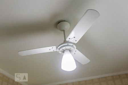 Casa à venda com 200m², 5 quartos e 2 vagas Casa à venda com 200m², 5 quartos e 2 vagasCopa Ventilador de Teto