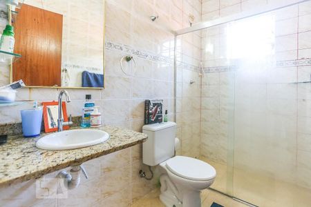 Casa à venda com 200m², 5 quartos e 2 vagas Casa à venda com 200m², 5 quartos e 2 vagasBanheiro