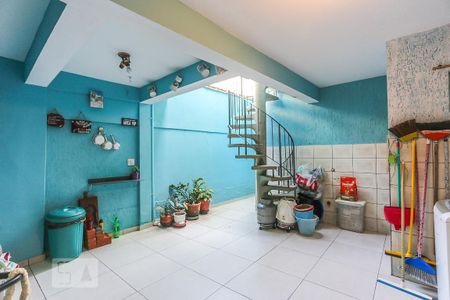 Casa à venda com 200m², 5 quartos e 2 vagas Casa à venda com 200m², 5 quartos e 2 vagasLavanderia