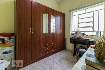 Casa à venda com 270m², 4 quartos e 3 vagas Casa à venda com 270m², 4 quartos e 3 vagasQuarto de Serviço