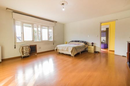 Dormitório4 de casa à venda com 4 quartos, 270m² em Medianeira, Porto Alegre