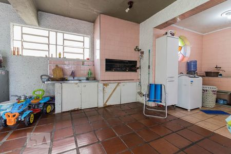 Casa à venda com 270m², 4 quartos e 3 vagas Casa à venda com 270m², 4 quartos e 3 vagasChurrasqueira