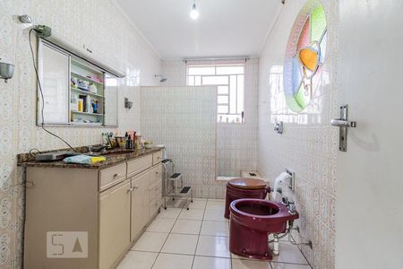 Casa à venda com 270m², 4 quartos e 3 vagas Casa à venda com 270m², 4 quartos e 3 vagasBanheiro da Suíte