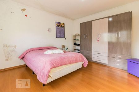 Casa à venda com 270m², 4 quartos e 3 vagas Casa à venda com 270m², 4 quartos e 3 vagasDormitório3