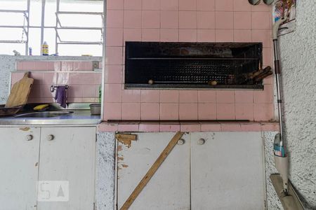 Casa à venda com 270m², 4 quartos e 3 vagas Casa à venda com 270m², 4 quartos e 3 vagasChurrasqueira