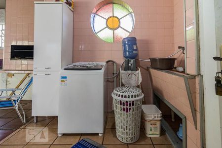 Casa à venda com 270m², 4 quartos e 3 vagas Casa à venda com 270m², 4 quartos e 3 vagasDetalhe da area de serviço