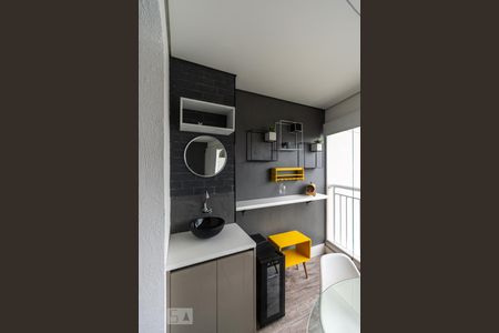 Apartamento para alugar com 34m², 1 quarto e 1 vagaVaranda