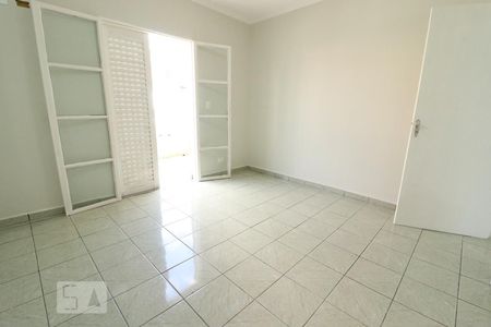 Quarto 1 de casa para alugar com 2 quartos, 85m² em Vila Santo Estéfano, São Paulo