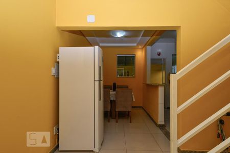 Cozinha de casa à venda com 2 quartos, 75m² em Planalto, Belo Horizonte