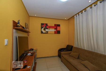 Sala de casa à venda com 2 quartos, 75m² em Planalto, Belo Horizonte
