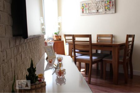 Mesa de Apartamento com 2 quartos, 41m² Vila Formosa
