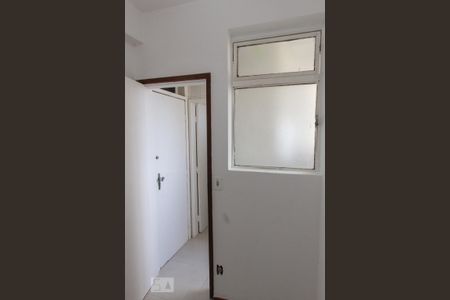 Apartamento à venda com 62m², 2 quartos e 1 vaga Apartamento à venda com 62m², 2 quartos e 1 vagaQuarto da Área de Serviço