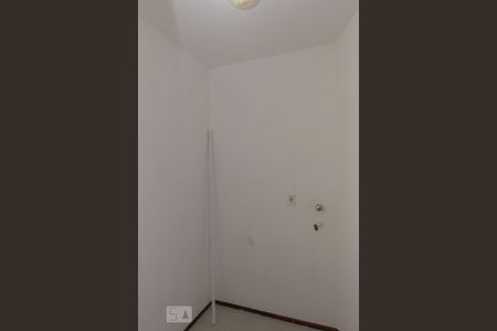 Apartamento à venda com 62m², 2 quartos e 1 vaga Apartamento à venda com 62m², 2 quartos e 1 vagaQuarto da Área de Serviço
