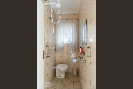 Casa à venda com 224m², 3 quartos e 5 vagas Casa à venda com 224m², 3 quartos e 5 vagasBanheiro de serviço