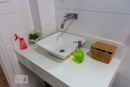 Apartamento à venda com 71m², 2 quartos e sem vagaBanheiro Social