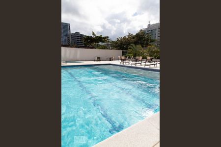 Apartamento à venda com 140m², 3 quartos e 2 vagasÁrea comum - piscina