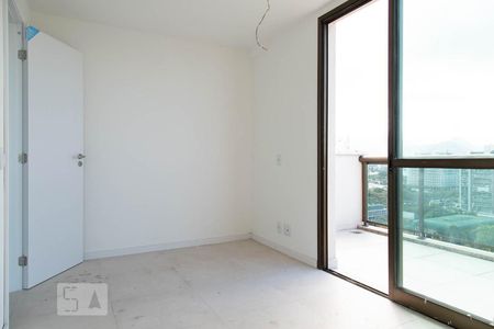 Apartamento à venda com 140m², 3 quartos e 2 vagasQuarto 2