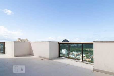 Apartamento à venda com 140m², 3 quartos e 2 vagasTerraço