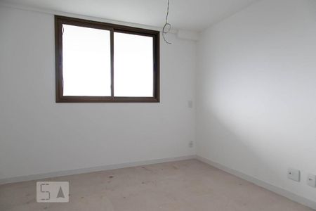 Apartamento à venda com 140m², 3 quartos e 2 vagasSuíte