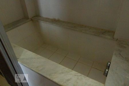 Apartamento para alugar com 86m², 3 quartos e sem vaga Apartamento para alugar com 86m², 3 quartos e sem vagaBanheiro Social