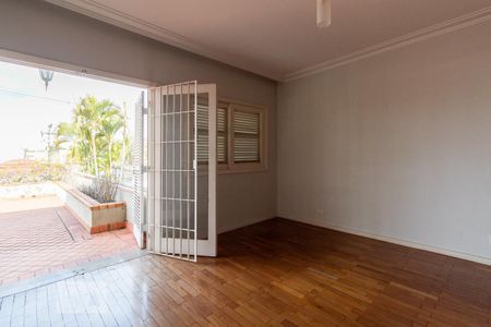 Casa à venda com 375m², 5 quartos e 3 vagasSuite 4