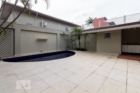 Casa à venda com 375m², 5 quartos e 3 vagasPiscina