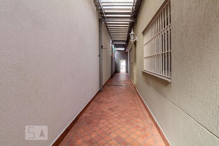 Casa à venda com 375m², 5 quartos e 3 vagasCorredor