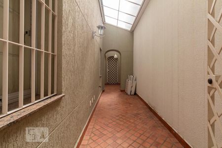 Casa à venda com 375m², 5 quartos e 3 vagasCorredor