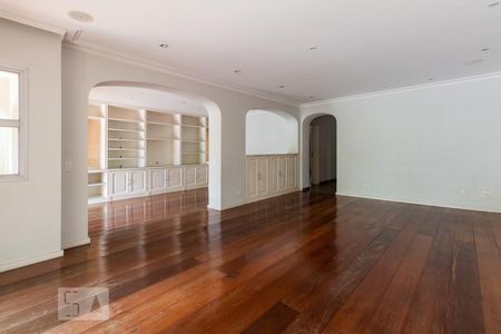 Sala de casa à venda com 5 quartos, 375m² em Vila da Saúde, São Paulo