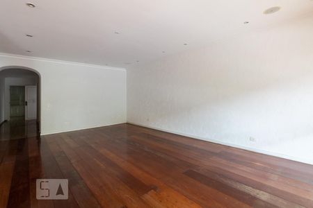 Sala de casa à venda com 5 quartos, 375m² em Vila da Saúde, São Paulo