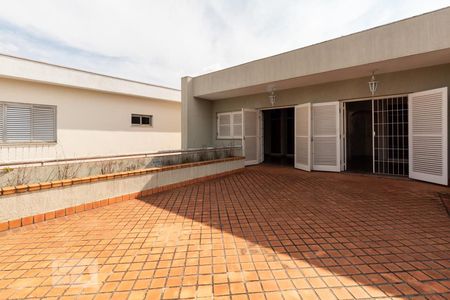 Casa à venda com 375m², 5 quartos e 3 vagasVaranda Suite 3/4