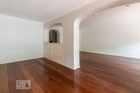 Sala de casa à venda com 5 quartos, 375m² em Vila da Saúde, São Paulo