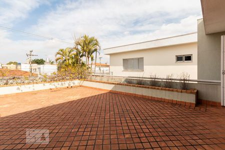 Casa à venda com 375m², 5 quartos e 3 vagasVaranda Suite 3/4