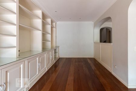 Sala de casa à venda com 5 quartos, 375m² em Vila da Saúde, São Paulo