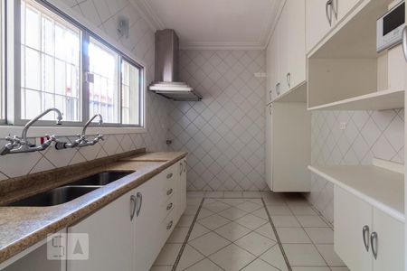 Casa à venda com 375m², 5 quartos e 3 vagasCozinha
