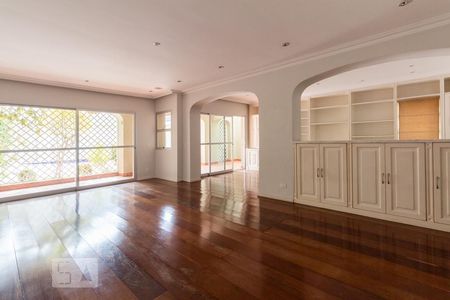 Sala de casa à venda com 5 quartos, 375m² em Vila da Saúde, São Paulo