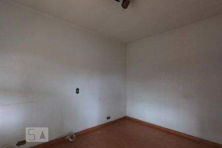 Casa à venda com 150m², 4 quartos e 2 vagasSuíte