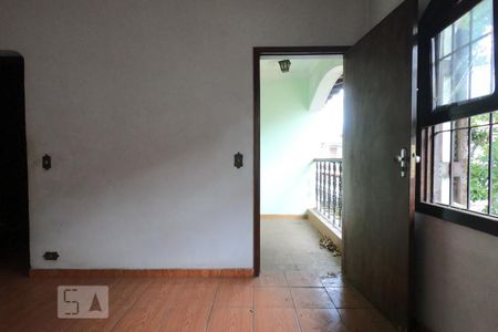 Casa à venda com 150m², 4 quartos e 2 vagasSuíte