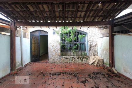 Casa à venda com 150m², 4 quartos e 2 vagasGaragem