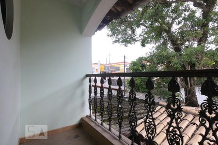 Casa à venda com 150m², 4 quartos e 2 vagasSuíte _ Varanda