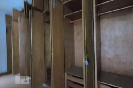 Casa à venda com 150m², 4 quartos e 2 vagasSuíte