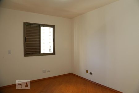 Apartamento para alugar com 112m², 3 quartos e 2 vagasQuarto 2