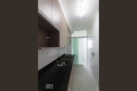 Apartamento à venda com 81m², 2 quartos e 2 vagas Apartamento à venda com 81m², 2 quartos e 2 vagasCozinha