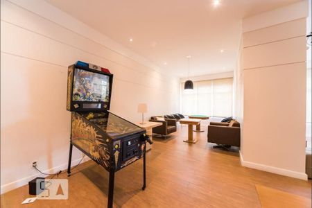 Apartamento à venda com 81m², 2 quartos e 2 vagas Apartamento à venda com 81m², 2 quartos e 2 vagasSalão de jogos