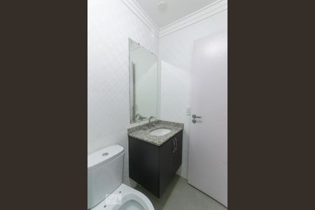 Apartamento à venda com 81m², 2 quartos e 2 vagas Apartamento à venda com 81m², 2 quartos e 2 vagasBanheiro da Suíte