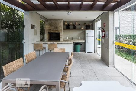 Apartamento à venda com 81m², 2 quartos e 2 vagas Apartamento à venda com 81m², 2 quartos e 2 vagasChurrasqueira